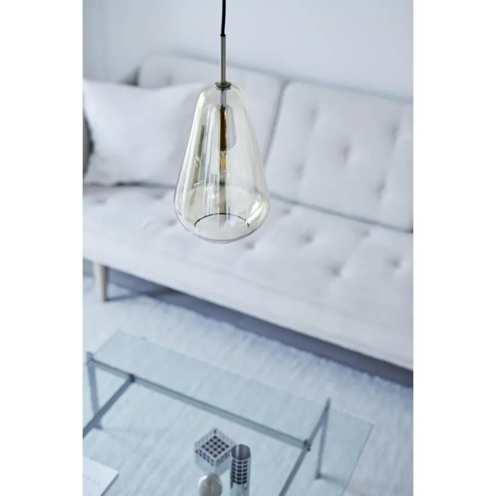 Anoli 1 Medium Pendel – Nordic Gold/Gold i classy dråbedesign af Sofie Refer