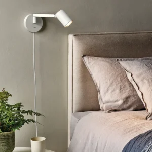 Ascoli Swing Plug- væglampe fra Astro Lighting Hvid
