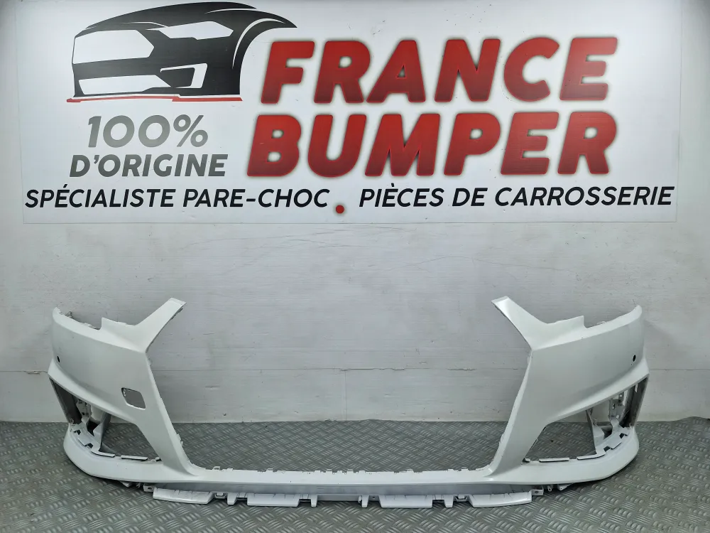 Forreste kofanger Audi A4 8W Fase 1 S-Line / S4 (10/2015 - 03/2020) – Original brugt med radarer
