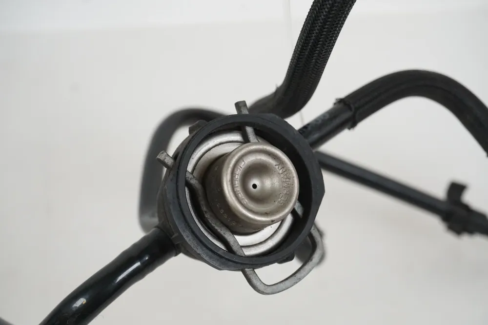 Brændstofskinne BMW