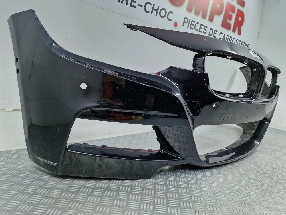 Forreste kofanger BMW Serie 3 F30/F31 M-pakke (fra 11/2011) – Original brugt med radarer, parkeringsassistent og kamera