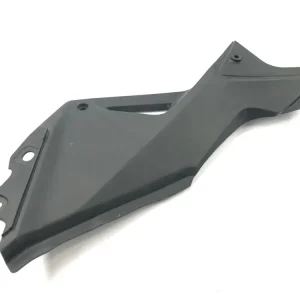 Honda CBR 125 R JC50 [2012] - Sidepanel venstre sidepaneldæksel