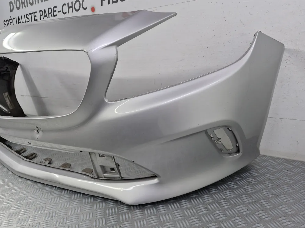 Forreste kofanger Mercedes Klasse W176 Fase 2 (06/2015 - 12/2018) - Original brugt del MERCEDES - BENZ