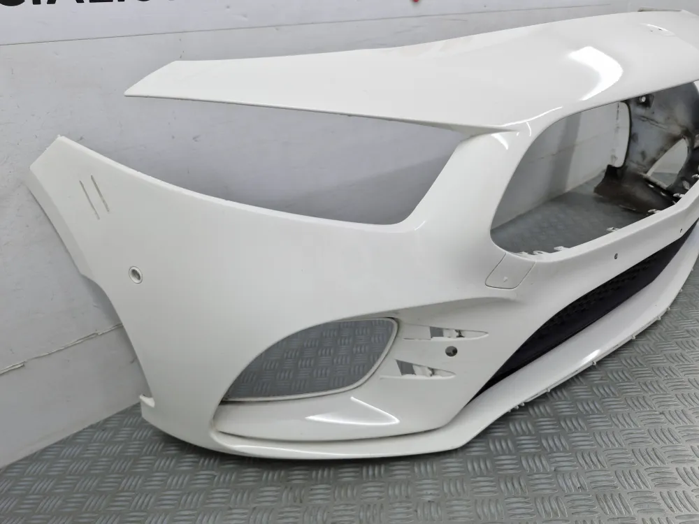 Forreste kofanger Mercedes Klasse W177 AMG (2018+) med radarer – Brugt 100 % original producent MERCEDES - BENZ