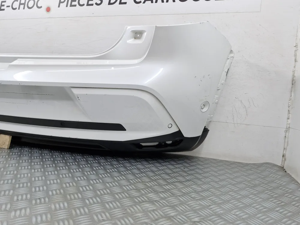 Bagkofanger Nissan Micra Elektrisk 2026+ — Brugt med radarer og Park Assist