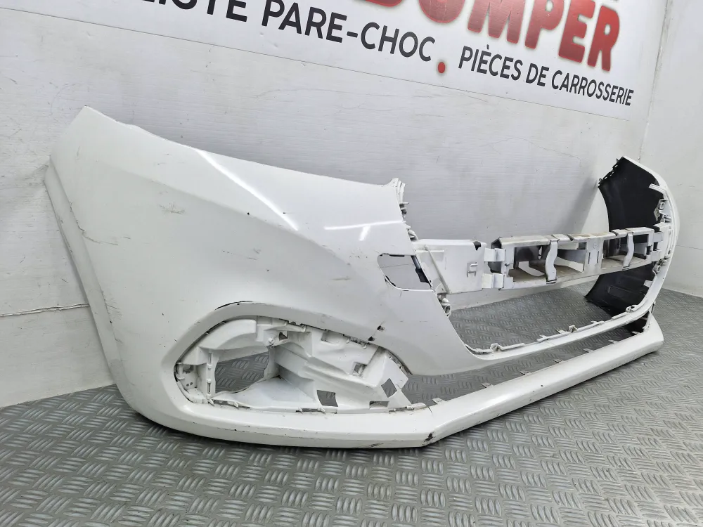 Forreste kofanger Peugeot 208 Fase 2 (fra 04/2015) – Original brugt del