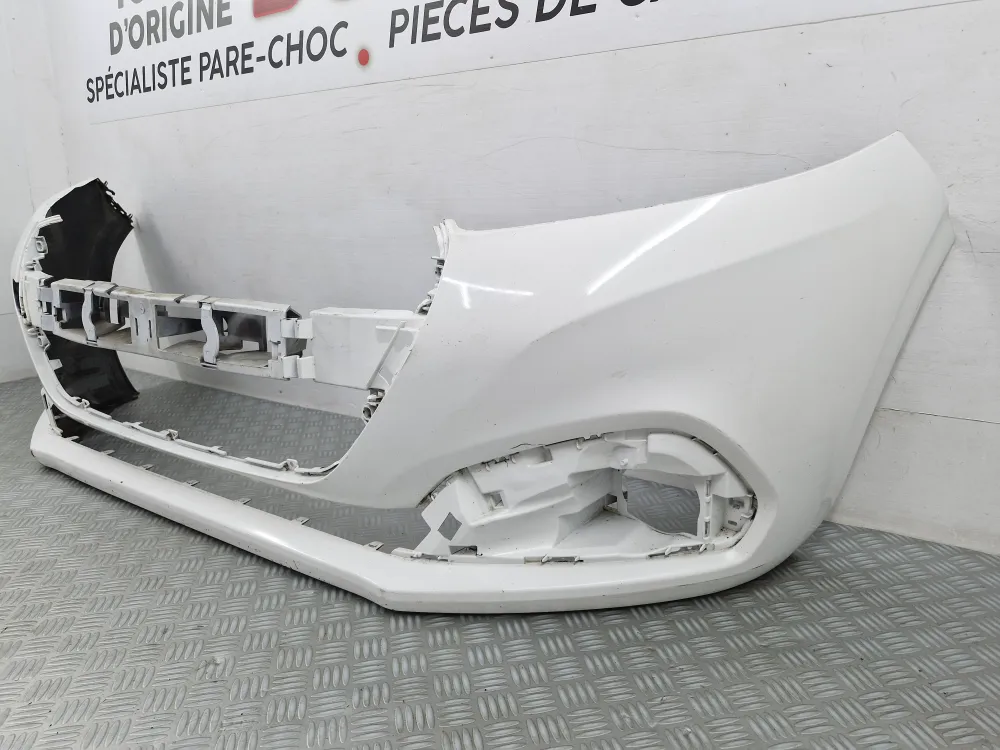 Forreste kofanger Peugeot 208 Fase 2 (fra 04/2015) – Original brugt del