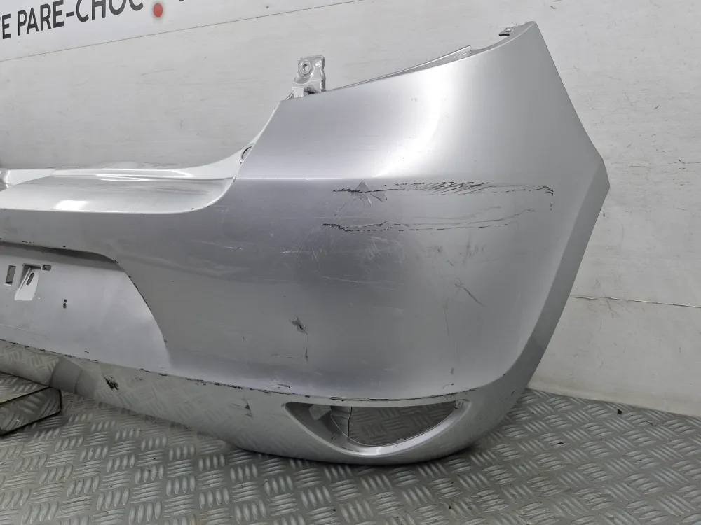 Bageste kofanger Renault Clio 3 Fase 2 (03/2009 til 12/2014) original brugt
