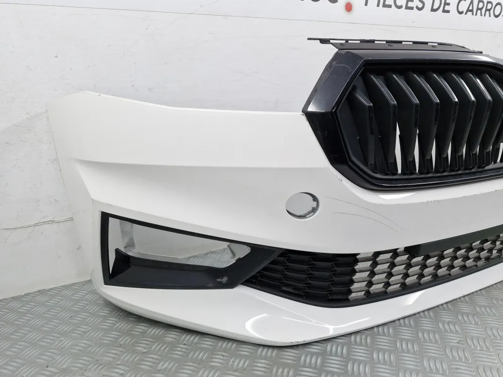 Forreste kofanger Skoda Fabia 4 brugt original (fra 2021)