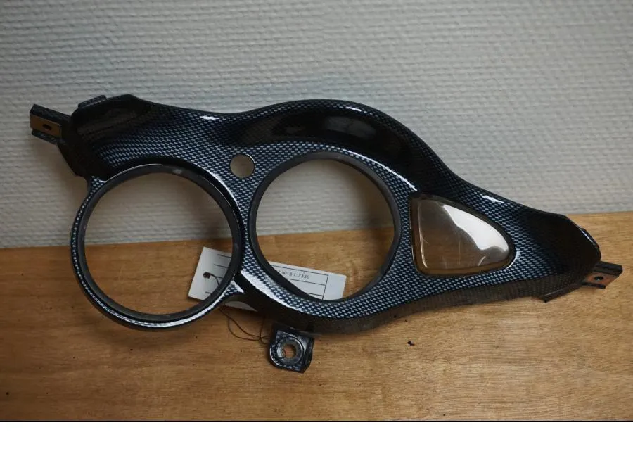 Instrumentfront Suzuki