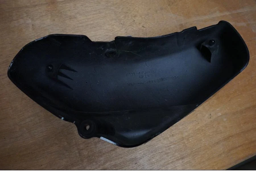Sidepanel Suzuki