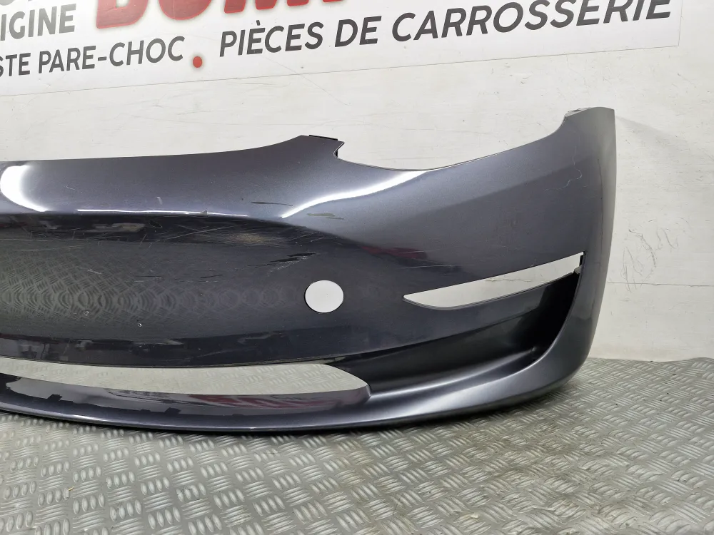 Original brugt Tesla Model 3 fase 1 forreste kofanger (fra 04/2019)