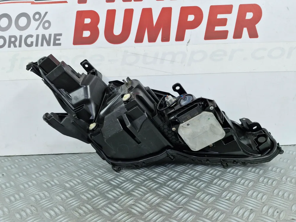 Forlygter venstre Toyota Camry V Fase 1 (06/2019) brugt original del