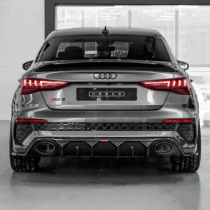 Urban Automotive kulstofdiffuser Audi RS3 8Y sedan