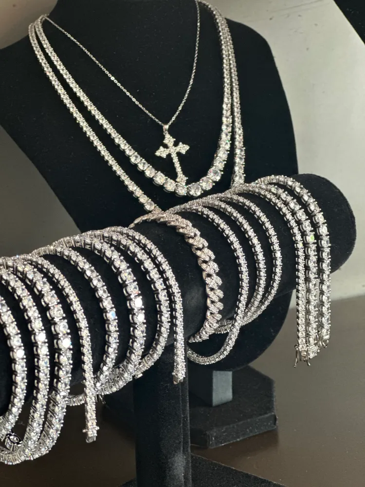 ARMBÅND PLATINBELAGT SØLV 5 MM MOISSANITE 17